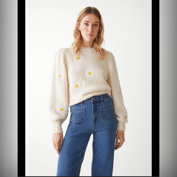 & Other Stories Playful Embroidery daisy Sweater in Cream size large - Picture 8 of 16